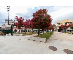 Casa de pueblo en la plaza de Tomin;o