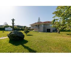 IMPRESIONANTE CHALET CON LAS MEJORES VISTAS AL MAR