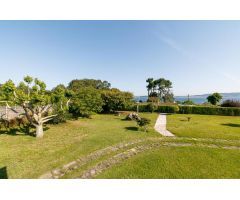 IMPRESIONANTE CHALET CON LAS MEJORES VISTAS AL MAR