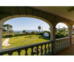 IMPRESIONANTE CHALET CON LAS MEJORES VISTAS AL MAR