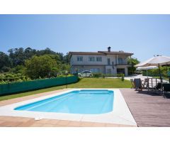 Espectacular casa con piscina, pista de tenis, gimnasio y asador en Salvaterra de Miño