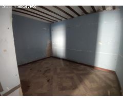 CASA DE PUEBLO PARA REHABILITAR EN MADRIDEJOS