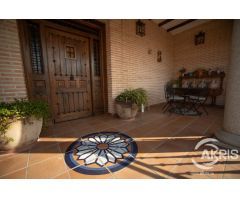 VIVIENDA EXCLUSIVA EN YUNCOS