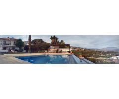 Casa-Chalet en Venta en Salobreña Granada Ref: CA017