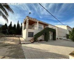 Magnifica casa  con terreno en el casco urbano