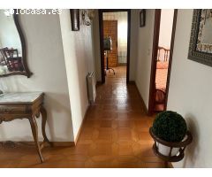 Magnifica casa  con terreno en el casco urbano