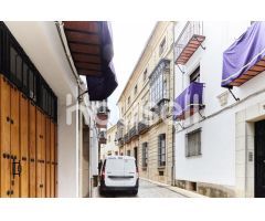 Casa en venta de 720 m² Calle Enrique Moreno, 23440 Baeza (Jaén)