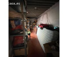 Casa de tres plantas en Elda