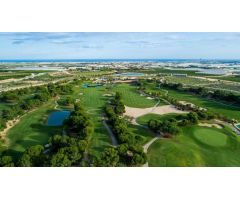 VILLAS DE OBRA NUEVA EN PILAR DE LA HORADADA EN EL CAMPO DE GOLF