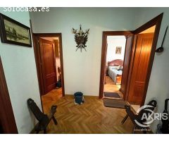 Vivienda individual en la cornisa