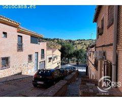 Vivienda individual en la cornisa