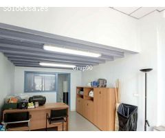 Local comercial a pie de calle de 240m2 en Zona Instituts