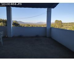 Gran Casa en Avenida prinicpal de Cala. Ideal inversor!!!