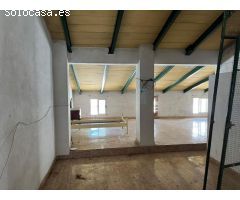 Gran casa de pueblo en el centro de Santa Olalla. Ideal inversor!!