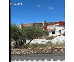 Gran casa de pueblo en el centro de Santa Olalla. Ideal inversor!!
