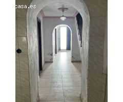 Gran casa de pueblo en el centro de Santa Olalla. Ideal inversor!!