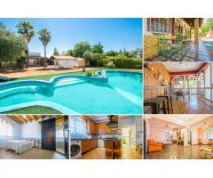 Gran chalet independiente en Utrera en urbanización Casablanca!!