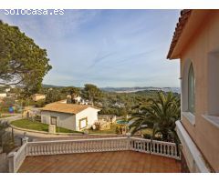 Casa-Chalet en Venta en Calonge Girona
