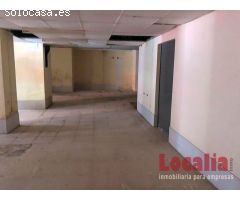 Amplio local comercial en Torrelavega, Cantabria.
