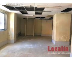 Amplio local comercial en Torrelavega, Cantabria.