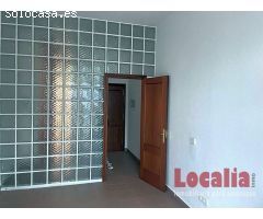 Local para oficinas en Torrelavega, Cantabria.