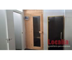 Local acondicionado como clínica en Mompía, Bezana