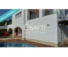 MAGNÍFICO CHALET CON PISCINA Y LICENCIA TURÍSTICA