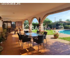 Casa en venta en Los Algarbes.