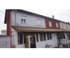 CASA CON JARDIN Y PATIO A ESCASOS MINUTOS EL CENTRO DE TORRELAVEGA