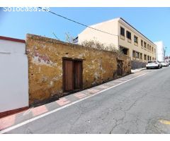 Casa con Solar urbano a reformar en La Matanza