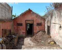 Casa con Solar urbano a reformar en La Matanza