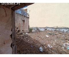Casa con Solar urbano a reformar en La Matanza