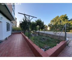 Casa  con tres pisos independientes y jardin.