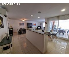 Ático en venta centro Roses a 350m de la playa