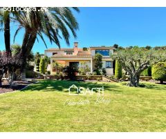 Grandiosa casa con vistas al mar y un jardín de ensueño en Coma Ruga