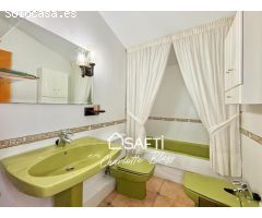 Grandiosa casa con vistas al mar y un jardín de ensueño en Coma Ruga