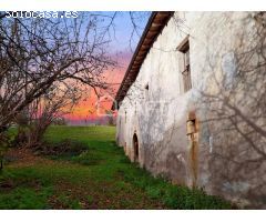 Finca Rústica con gran potencial en EZKURRA, NAVARRA,  España.