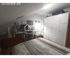 SE VENDE CHALET EN CARBALLIDO ( AMES )