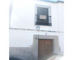 Casa típica de  Malpartida de Cáceres, 175m2 de vivienda, con entrada principal por C/ Parras y Tras