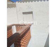 Casa típica de  Malpartida de Cáceres, 175m2 de vivienda, con entrada principal por C/ Parras y Tras