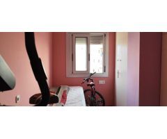 OPORTUNIDAD En MOLLERUSSA!! PISO CÉNTRICO DE 4 HABITACIONES.