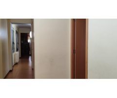 OPORTUNIDAD En MOLLERUSSA!! PISO CÉNTRICO DE 4 HABITACIONES.