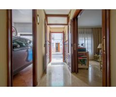 Gran casa en Utrera junto Centro de salud!!!