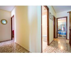 Gran casa en Utrera junto Centro de salud!!!