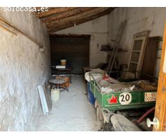 Gran casa de pueblo para reformar. Muy bien situada