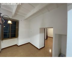 Gran casa ubicada en casco antiguo de Ciutadella de Menorca.