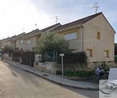 ¡¡VIVIENDA OKUPADA, ESPECIAL INVERSORES!! EN MENTRIDA