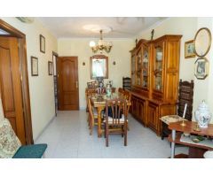 Gran casa en el centro de Castilleja de La Cuesta!!!