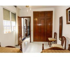 Gran casa en el centro de Castilleja de La Cuesta!!!