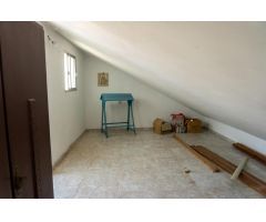 Gran casa en el centro de Castilleja de La Cuesta!!!